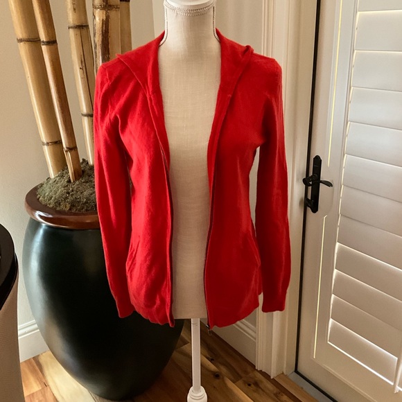 Nieman Marcus Cashmere 2 piece lounge set. Size L - Picture 2 of 10